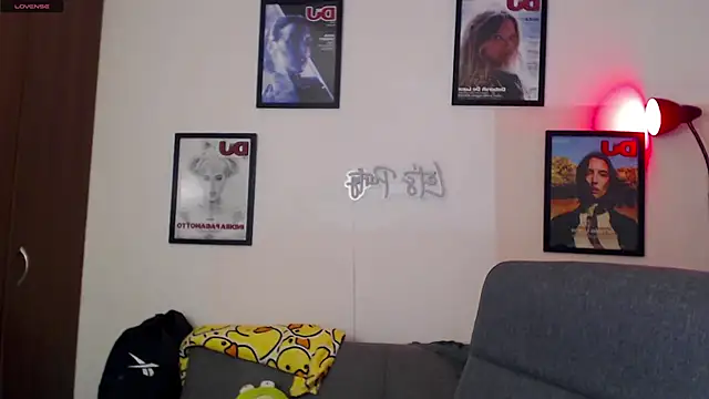 Snapshot of SujannaVarma_ chatting on 09/12/25, 12:55 SujannaVarma online show from 09/12/25, 12:55