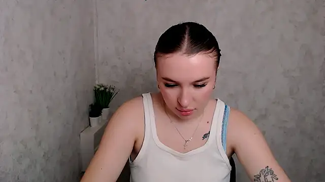 JuliaTopp  online show from 03/19/26, 09:35