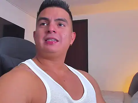 Snapshot of RJBarto chatting on 09/13/25, 04:29 RJBarto online show from 09/13/25, 04:29