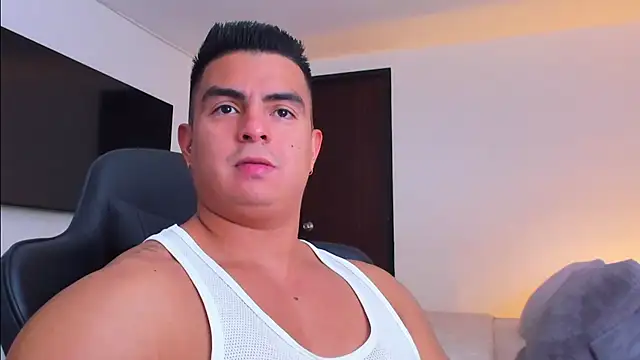 Snapshot of RJBarto chatting on 10/08/25, 07:33 RJBarto online show from 10/08/25, 07:33