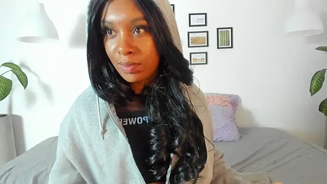 Coco joness online show from 12/13/25, 08:25