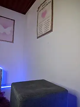 Snapshot of Masterblue_hot chatting on 09/29/25, 05:51 Masterblue hot online show from 09/29/25, 05:51