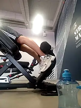 Snapshot of Masterblue_hot chatting on 10/01/25, 05:52 Masterblue hot online show from 10/01/25, 05:52