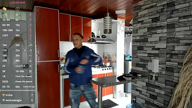 Snapshot of Masterblue_hot chatting on 10/14/25, 05:58 Masterblue hot online show from 10/14/25, 05:58