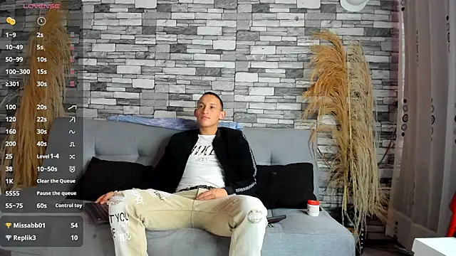 Snapshot of Masterblue_hot chatting on 11/10/25, 07:24 Masterblue hot online show from 11/10/25, 07:24