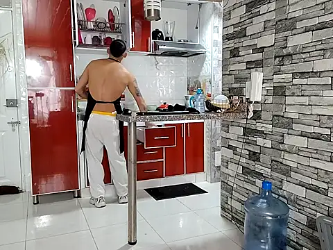 Snapshot of Masterblue_hot chatting on 12/19/25, 06:37 Masterblue hot online show from 12/19/25, 06:37