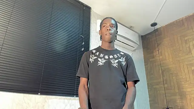 Snapshot of Cam_Brown chatting on 09/12/25, 04:23 Cam Brown online show from 09/12/25, 04:23