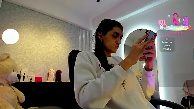 lily cash1 online show from 02/01/26, 01:31