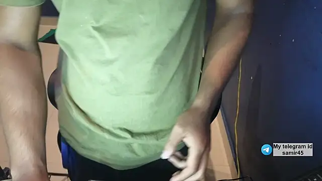 Snapshot of fit201 chatting on 09/10/25, 07:08 fit201 online show from 09/10/25, 07:08