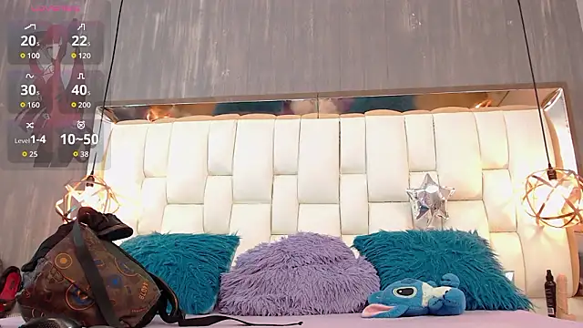 Foxxy Doll online show from 02/02/26, 09:13