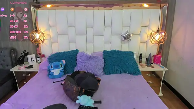 Foxxy Doll online show from 04/28/26, 04:45