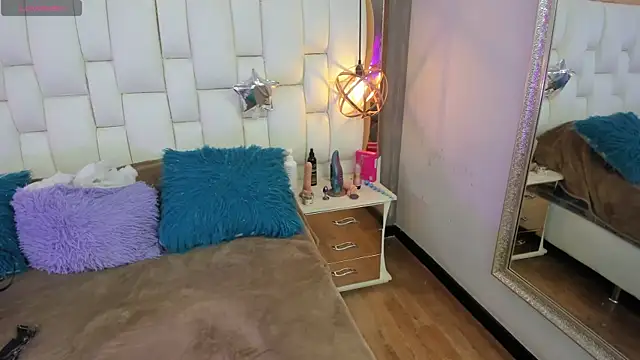 Foxxy Doll online show from 04/29/26, 01:59