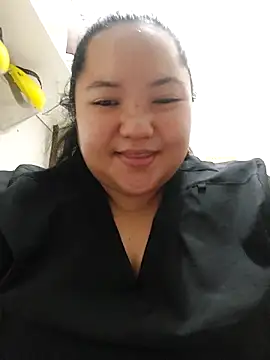 Snapshot of LianaCruzado chatting on 04/17/26, 06:11 LianaCruzado online show from 04/17/26, 06:11