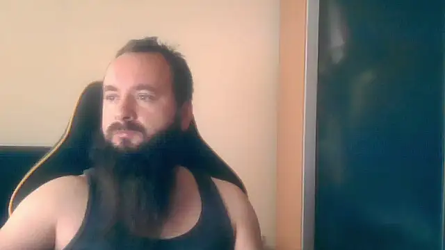 LondonMan1988 online show from 10/23/25, 08:13