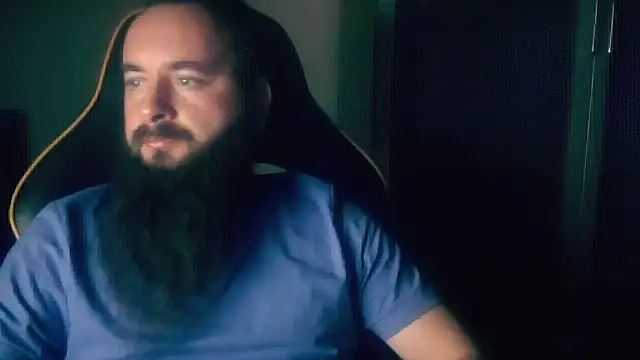 LondonMan1988 online show from 11/19/25, 06:30