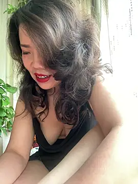Snapshot of anna_yngs chatting on 06/20/26, 03:31 anna yngs online show from 06/20/26, 03:31
