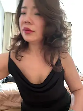 Snapshot of anna_yngs chatting on 07/16/26, 03:23 anna yngs online show from 07/16/26, 03:23