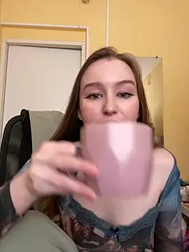 Snapshot of Mary_Sensory chatting on 03/10/26, 09:36 Mary Sensory online show from 03/10/26, 09:36