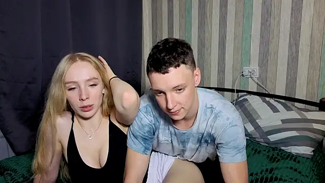 Emily0303 online show from 09/16/25, 02:51