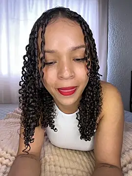 Yasmin777  online show from 09/18/25, 09:06