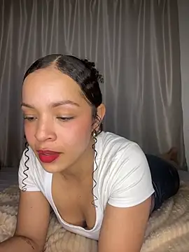 Yasmin777  online show from 10/15/25, 10:54