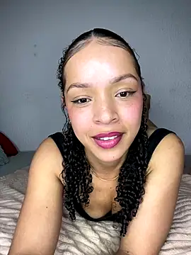 Yasmin777  online show from 12/02/25, 10:05