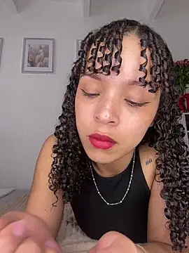 Yasmin777  online show from 05/02/26, 08:47