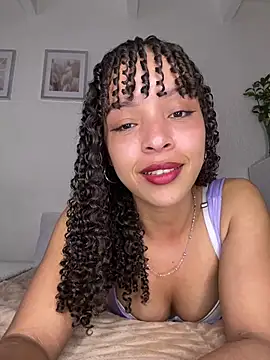 Snapshot of Yasmin777_ chatting on 06/16/26, 10:12 Yasmin777 online show from 06/16/26, 10:12