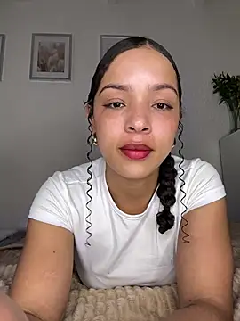 Snapshot of Yasmin777_ chatting on 08/01/26, 10:19 Yasmin777 online show from 08/01/26, 10:19