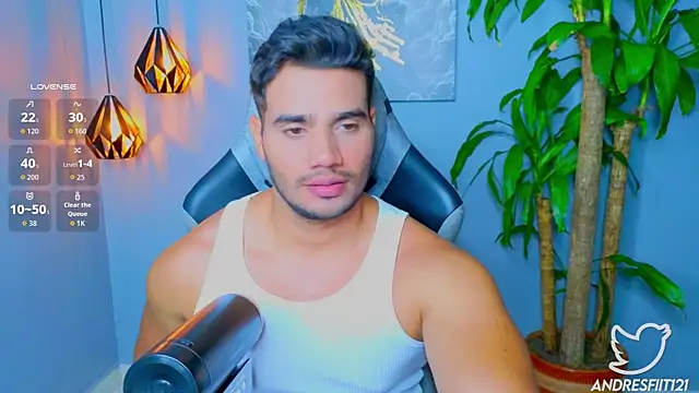 Snapshot of AndresR3 chatting on 09/15/25, 12:10 AndresR3 online show from 09/15/25, 12:10