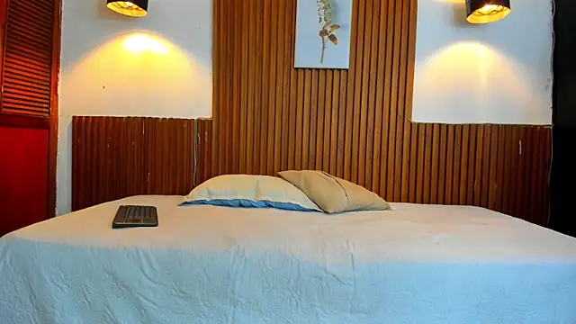 David niet online show from 10/28/25, 06:10