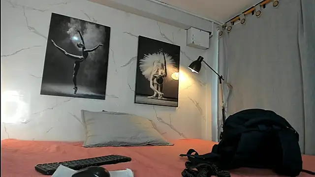 David niet online show from 10/30/25, 05:46