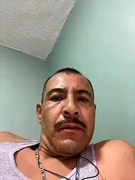 Snapshot of Chillo956 chatting on 10/10/25, 03:38 Chillo956 online show from 10/10/25, 03:38