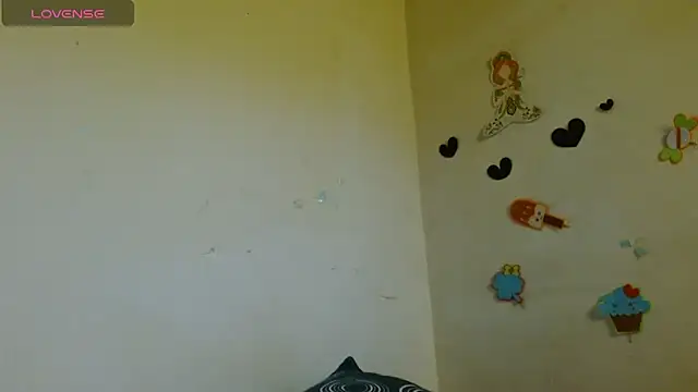 Akasha001 online show from 11/11/25, 08:31