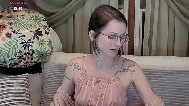 Snapshot of kohlbird chatting on 12/20/25, 04:52 kohlbird online show from 12/20/25, 04:52