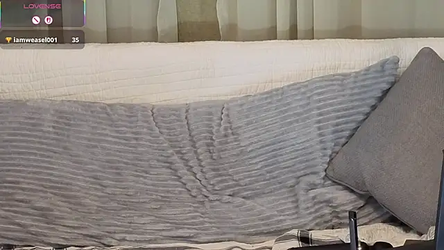 Snapshot of kohlbird chatting on 02/19/26, 05:36 kohlbird online show from 02/19/26, 05:36