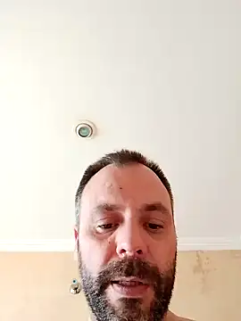 Snapshot of manchego85 chatting on 09/26/25, 12:31 manchego85 online show from 09/26/25, 12:31