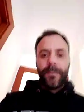 Snapshot of manchego85 chatting on 10/15/25, 09:42 manchego85 online show from 10/15/25, 09:42