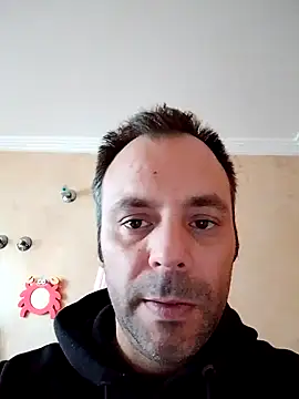 Snapshot of manchego85 chatting on 10/18/25, 04:52 manchego85 online show from 10/18/25, 04:52