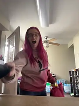 Snapshot of MommaBigTits24 chatting on 03/14/26, 05:07 MommaBigTits24 online show from 03/14/26, 05:07