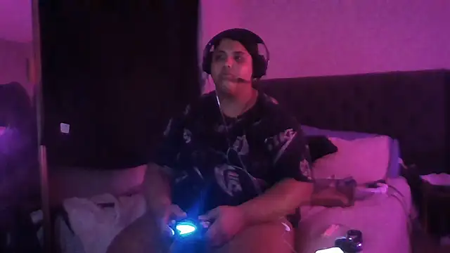 1n0nlythroat online show from 06/25/26, 05:12