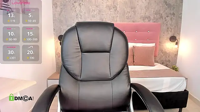 Snapshot of Dulcerose_01 chatting on 09/19/25, 12:34 Dulcerose 01 online show from 09/19/25, 12:34