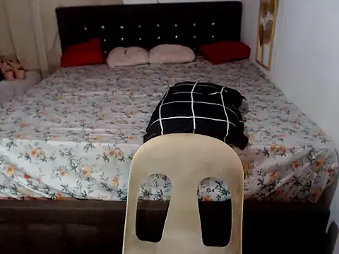 Snapshot of Brianatopdomxx chatting on 10/12/25, 04:44 Brianatopdomxx online show from 10/12/25, 04:44