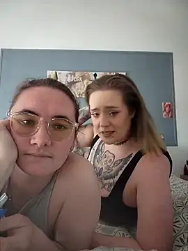 AndHerXO online show from 05/01/26, 03:05