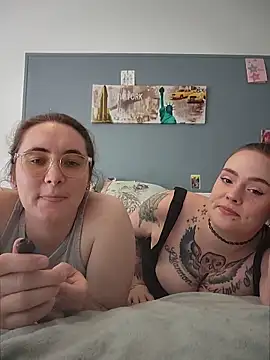 AndHerXO online show from 06/03/26, 02:19
