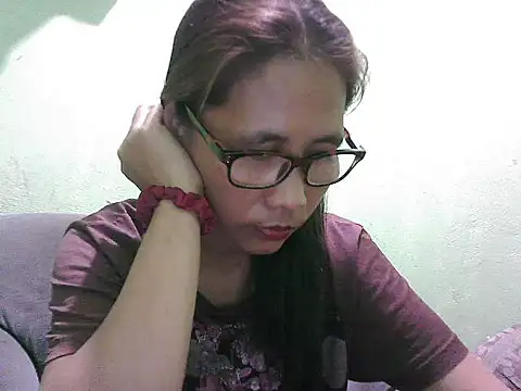 Snapshot of HotLadyPinay32 chatting on 06/28/26, 11:38 HotLadyPinay32 online show from 06/28/26, 11:38