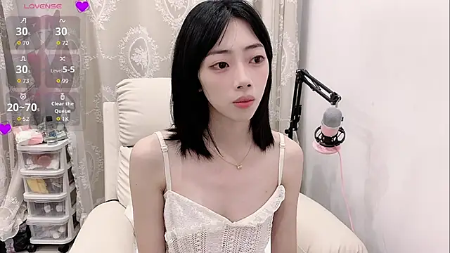 Snapshot of tuantuanle chatting on 03/13/26, 11:17 tuantuanle online show from 03/13/26, 11:17