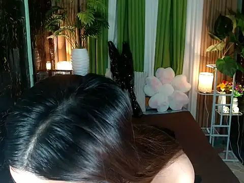 Snapshot of kendallxsubhunter chatting on 12/22/25, 11:35 kendallxsubhunter online show from 12/22/25, 11:35