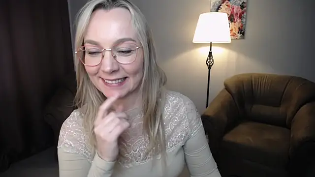 Ava Elior online show from 04/25/26, 01:41