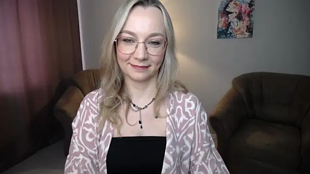 Snapshot of Ava_Elior chatting on 05/08/26, 10:53 Ava Elior online show from 05/08/26, 10:53